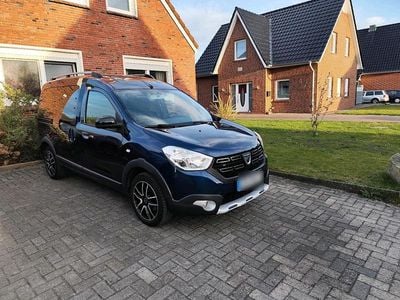 Usata Dacia Dokker Stepway 115 CV (84 kW) 2018 Blu Monovolume