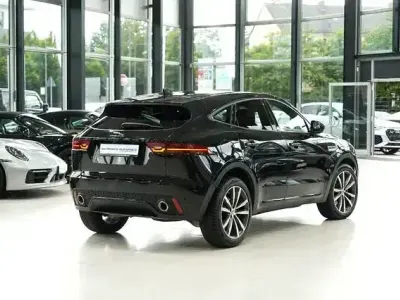 Gebraucht Jaguar E-Pace R-Dynamic 180 PS (132 kW) 2020 Schwarz SUV
