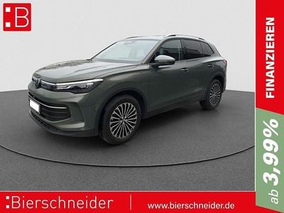 Gruen Gebraucht 2024 VW Tiguan Life SUV | 35.450 € (Fairer Preis)