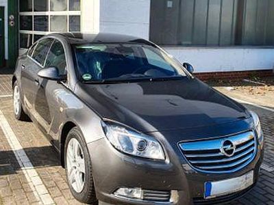Grau Gebraucht 2011 Opel Insignia Innovation Limousine | 5.690 € (Fairer Preis)
