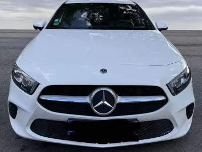 Gebraucht Mercedes A180 136 PS (100 kW) 2019 Weiß Limousine