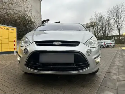 Gebraucht Ford S-MAX Titanium 163 PS (119 kW) 2011 Silber Van / Kleinbus
