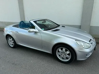 Gebraucht Mercedes SLK200 163 PS (119 kW) 2006 Silber Cabrio