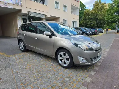Gebraucht Renault Scénic Dynamique 131 PS (96 kW) 2011 Stone Van / Kleinbus