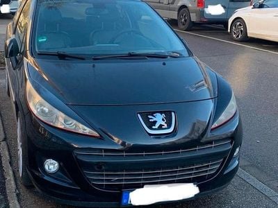 Schwarz Gebraucht 2010 Peugeot 207 Platinum Limousine | 3.190 € (Fairer Preis)