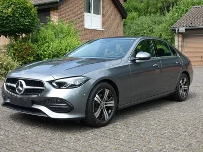 Gebraucht Mercedes C180 Avantgarde 170 PS (125 kW) 2023 Grau Limousine