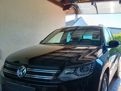 Gebraucht VW Tiguan Sportline 211 PS (155 kW) 2012 Schwarz SUV