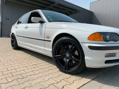 Gebraucht BMW 330 184 PS (135 kW) 2001 Weiß Limousine