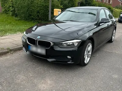 Używany BMW 320 184 KM (135 kW) 2012 Czarny Sedan/Limuzyna