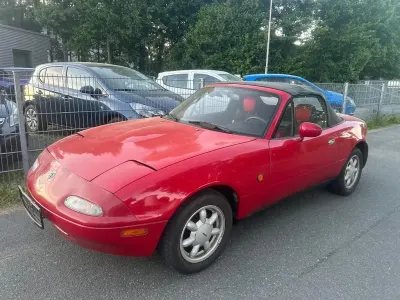 Usata Mazda MX5 90 CV (66 kW) 1995 Rosso Cabrio
