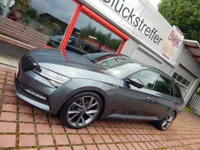 Gebraucht Skoda Superb SportLine 190 PS (139 kW) 2020 Grau Kombi