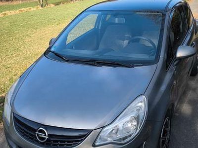 Gebraucht Opel Corsa Color Edition 87 PS (63 kW) 2012 Braun Kleinwagen