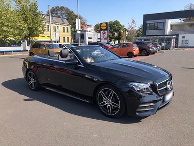 Second-hand Mercedes E200 AMG line 184 CP (135 kW) 2019 Negru Cabrio