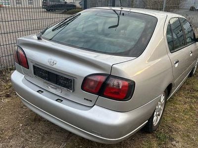 Second-hand Nissan Primera 140 CP (102 kW) 2000 Argintiu Break