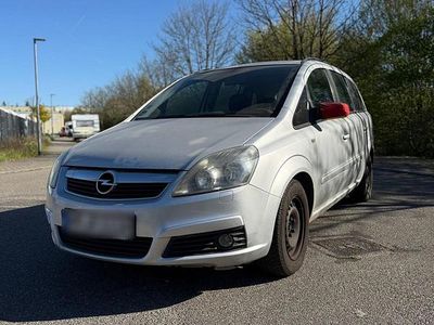 Gebraucht Opel Zafira 140 PS (102 kW) 2008 Silber Van / Kleinbus