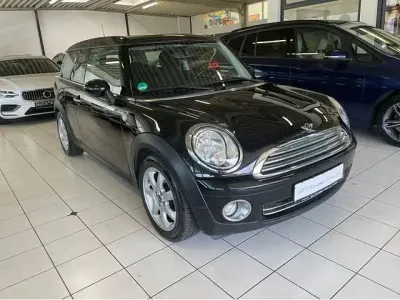 Gebraucht Mini Cooper Pepper 120 PS (88 kW) 2009 Midnight black metallic Kleinwagen