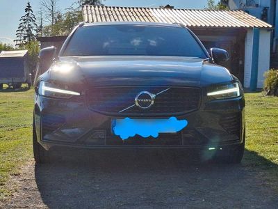 Gebraucht Volvo V60 R-Design 341 PS (250 kW) 2021 Grün Kombi