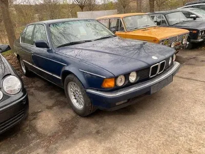 Brugt BMW 730 188 HK (138 kW) 1987 Blå Sedan