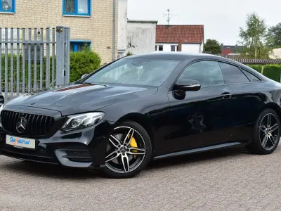 Gebraucht Mercedes E220 AMG 194 PS (142 kW) 2018 Schwarz Coupé