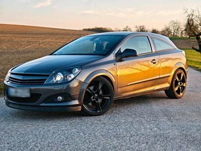 Usata Opel Astra GTC Sport 200 CV (147 kW) 2009 Grigio Coupé