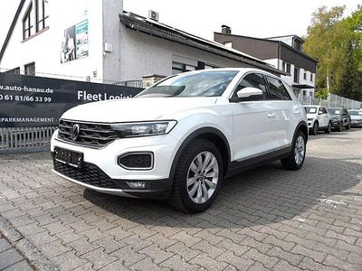 Second-hand VW T-Roc Sport 150 CP (110 kW) 2021 Alb SUV