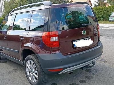 Gebraucht Skoda Yeti 105 PS (77 kW) 2011 Rot SUV