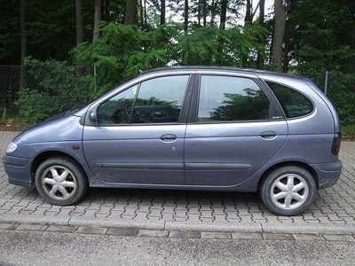 Gebraucht Renault Mégane 148 PS (108 kW) 1999 Grün Limousine