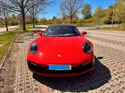 Gebraucht Porsche 911 Carrera Cabriolet 385 PS (283 kW) 2020 Rot Cabrio