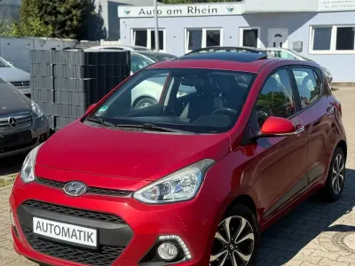 Gebraucht Hyundai i10 Style 87 PS (63 kW) 2016 Rot Kleinwagen