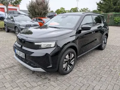 Usata Opel Frontera 136 CV (100 kW) 2025 Nero SUV