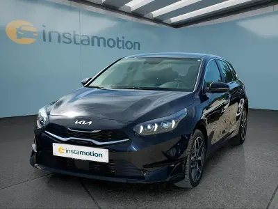 Gebraucht Kia Ceed 160 PS (117 kW) 2022 Schwarz Kleinwagen