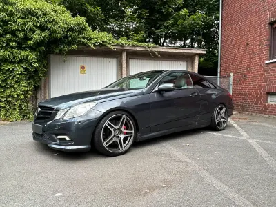 Używany Mercedes E500