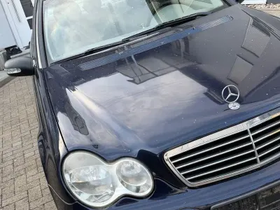 Gebraucht Mercedes 230 203 PS (149 kW) 2007 Blau Limousine