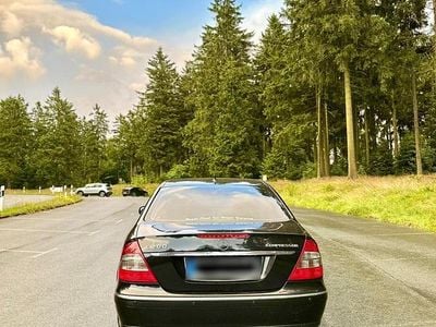 Gebraucht Mercedes E200 Avantgarde 184 PS (135 kW) 2007 Schwarz Limousine