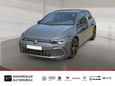 Gebraucht VW Golf VIII GTI 245 PS (180 kW) 2023 Grau Limousine