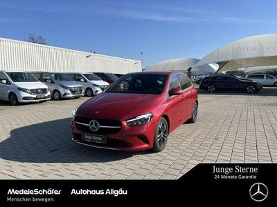 Gebraucht Mercedes 220 190 PS (139 kW) 2024 Manufaktur lack manufaktur patagonienrot (metallic) Limousine