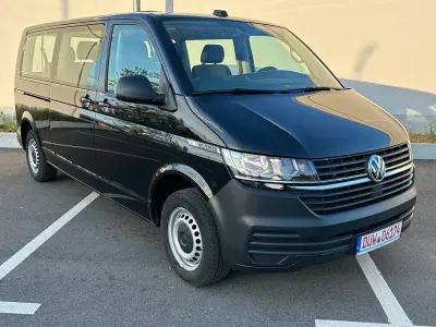 Second-hand VW Caravelle 110 CP (80 kW) 2022 Negru Van