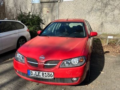 Nissan Almera