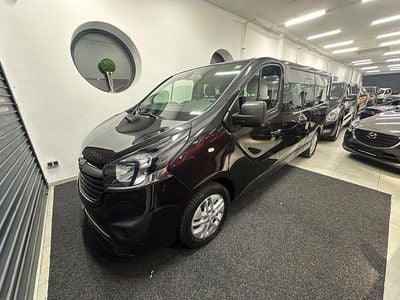 Schwarz Gebraucht 2016 Opel Vivaro Van / Kleinbus | 14.999 € (Fairer Preis)