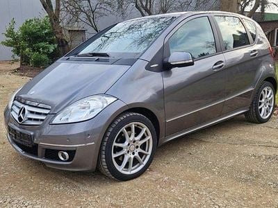 Gebraucht Mercedes A200 140 PS (102 kW) 2012 Grau Kleinwagen