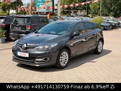 Gebraucht Renault Mégane LIMITED 116 PS (85 kW) 2015 Grau Limousine