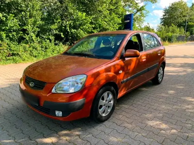 Gebraucht Kia Rio 86 PS (63 kW) 2010 Orange Kleinwagen