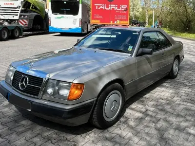Brugt Mercedes 230 132 HK (97 kW) 1988 Coupe