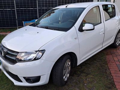 Second-hand Dacia Sandero Lauréate 72 CP (52 kW) 2014 Alb Berlinǎ