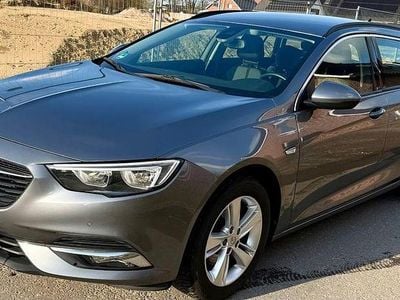 Second-hand Opel Insignia Edition 136 CP (100 kW) 2018 Gri Break