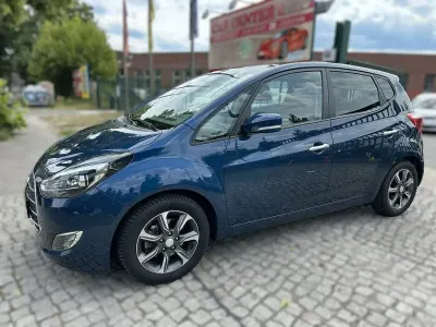 Gebraucht Hyundai ix20 125 PS (91 kW) 2017 Blau Kleinwagen