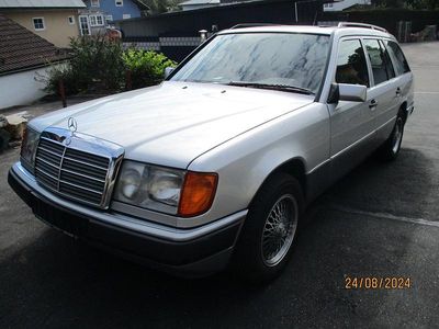 Gebraucht Mercedes E230 132 PS (97 kW) 1992 Silber Kombi