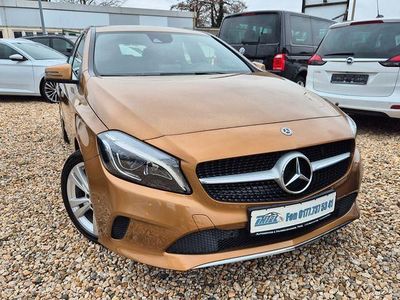 Gebraucht Mercedes A180 122 PS (89 kW) 2017 Beige Limousine