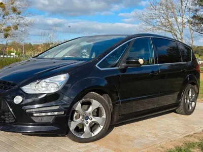 Używany Ford S-MAX Titanium S 163 KM (119 kW) 2010 Czarny Minivan