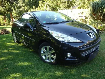 Gebraucht Peugeot 207 CC Premium 120 PS (88 kW) 2010 Schwarz Cabrio